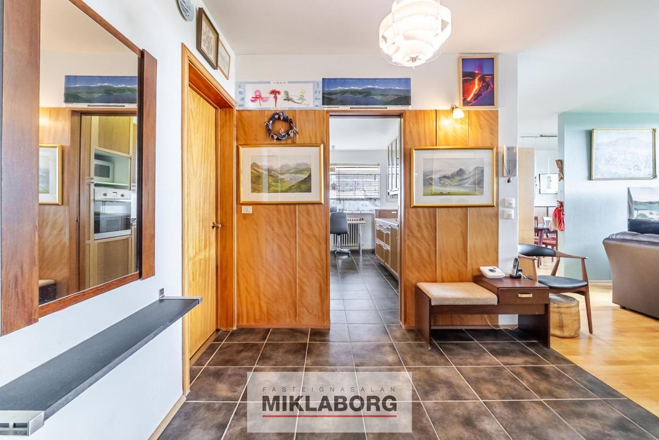 Háaleitisbraut 43, 108 Reykjavík