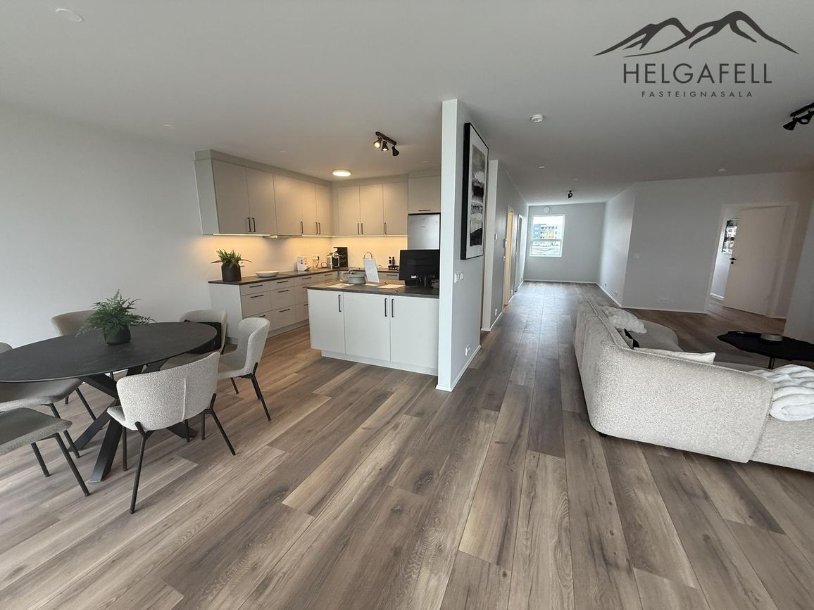 Áshamar 7 - 0404, 221 Hafnarfjörður