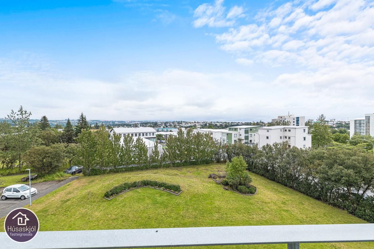 Sólheimar 27, 104 Reykjavík