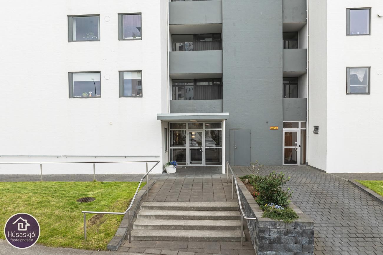 Sólheimar 27, 104 Reykjavík