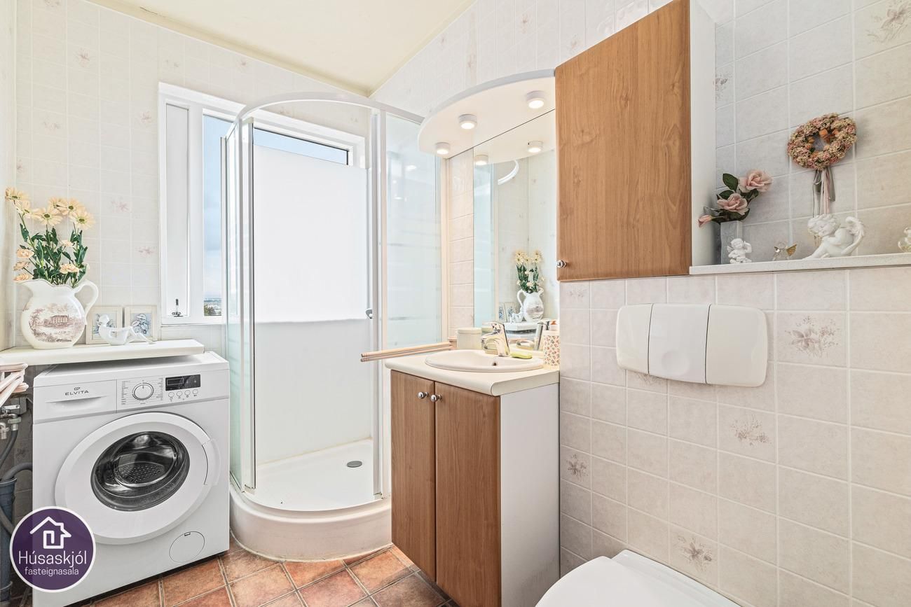Sólheimar 27, 104 Reykjavík
