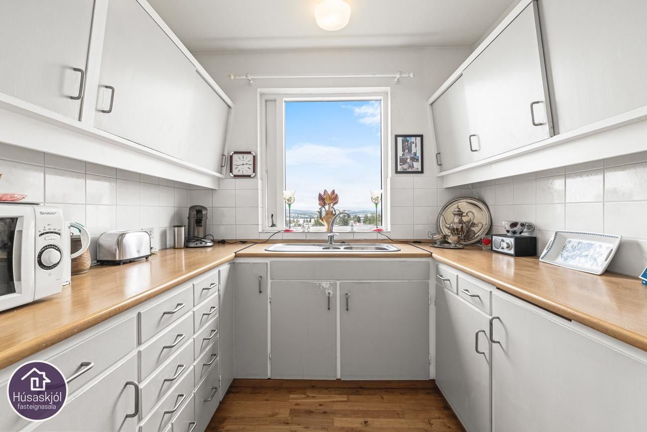 Sólheimar 27, 104 Reykjavík