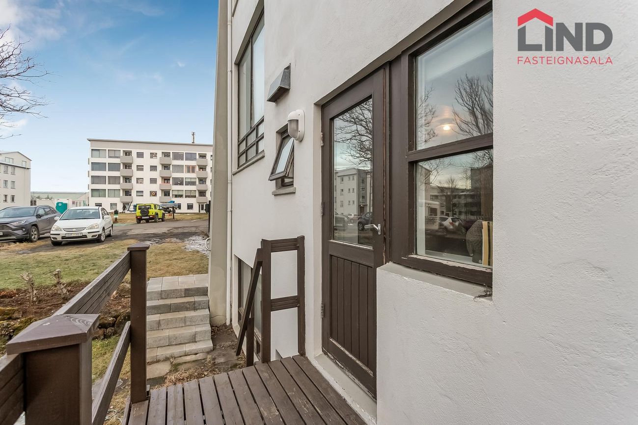 Brekkulækur 1, 105 Reykjavík