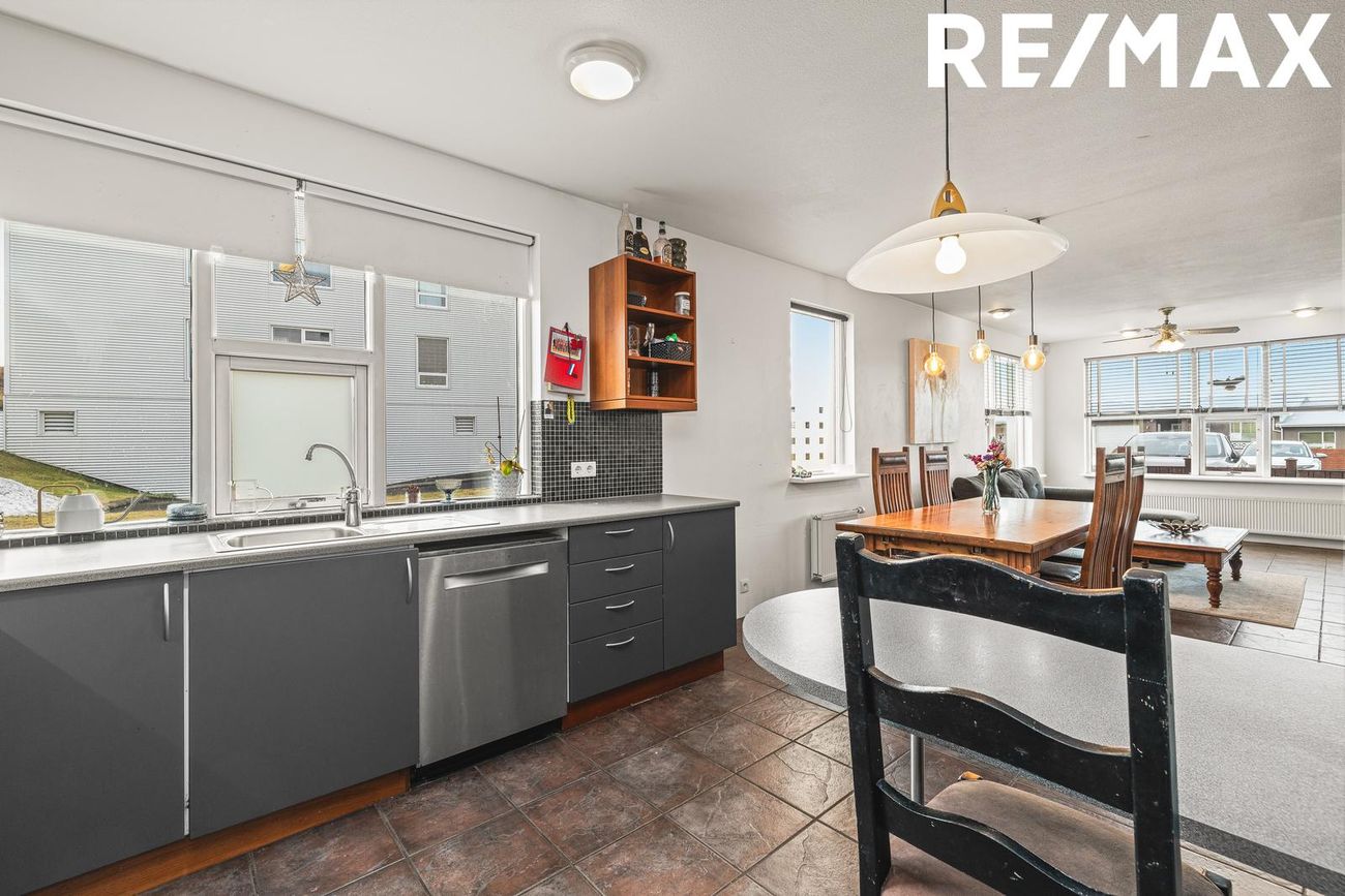 Þrastarás 46, 221 Hafnarfjörður