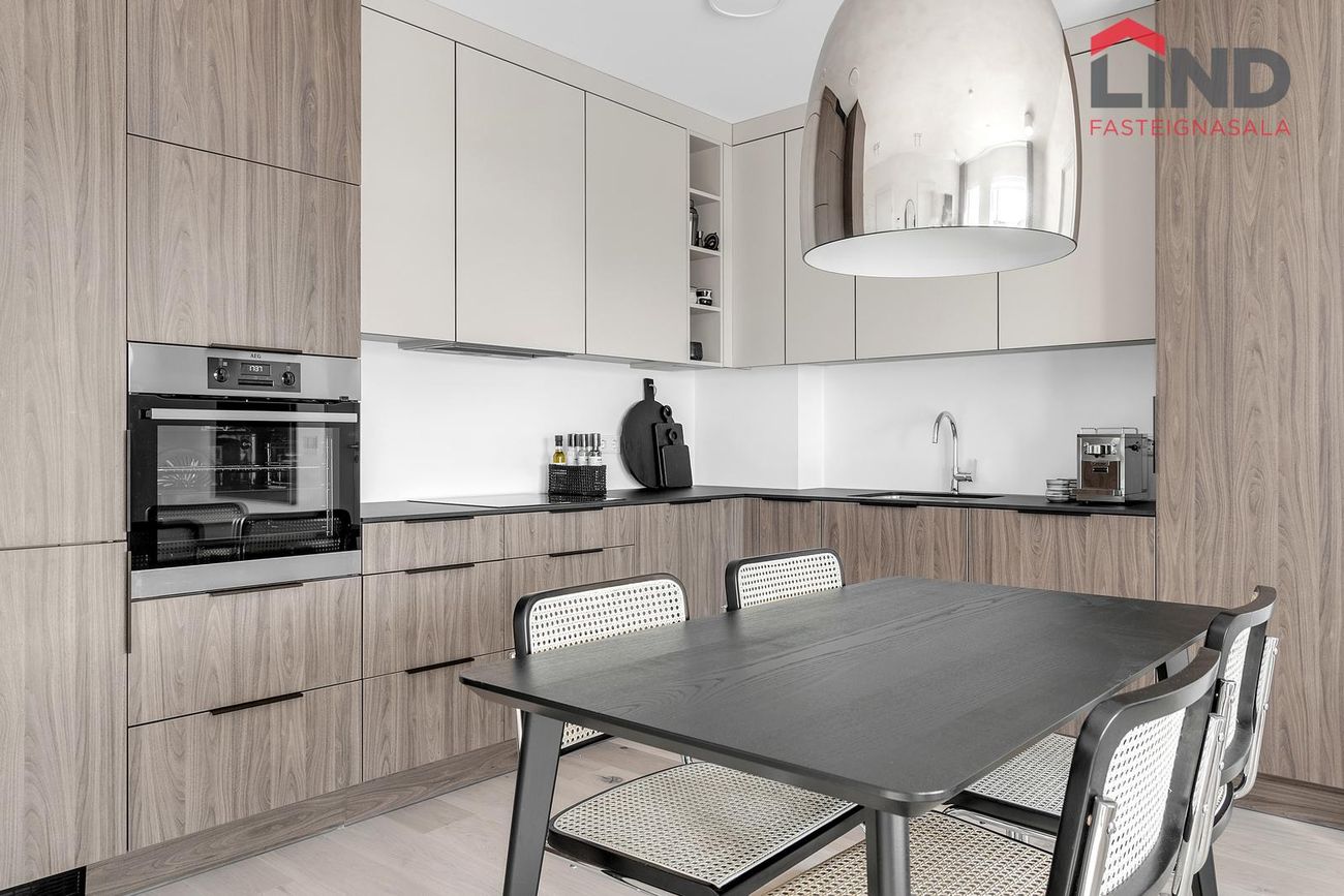 Hafnarbraut 4, 200 Kópavogur