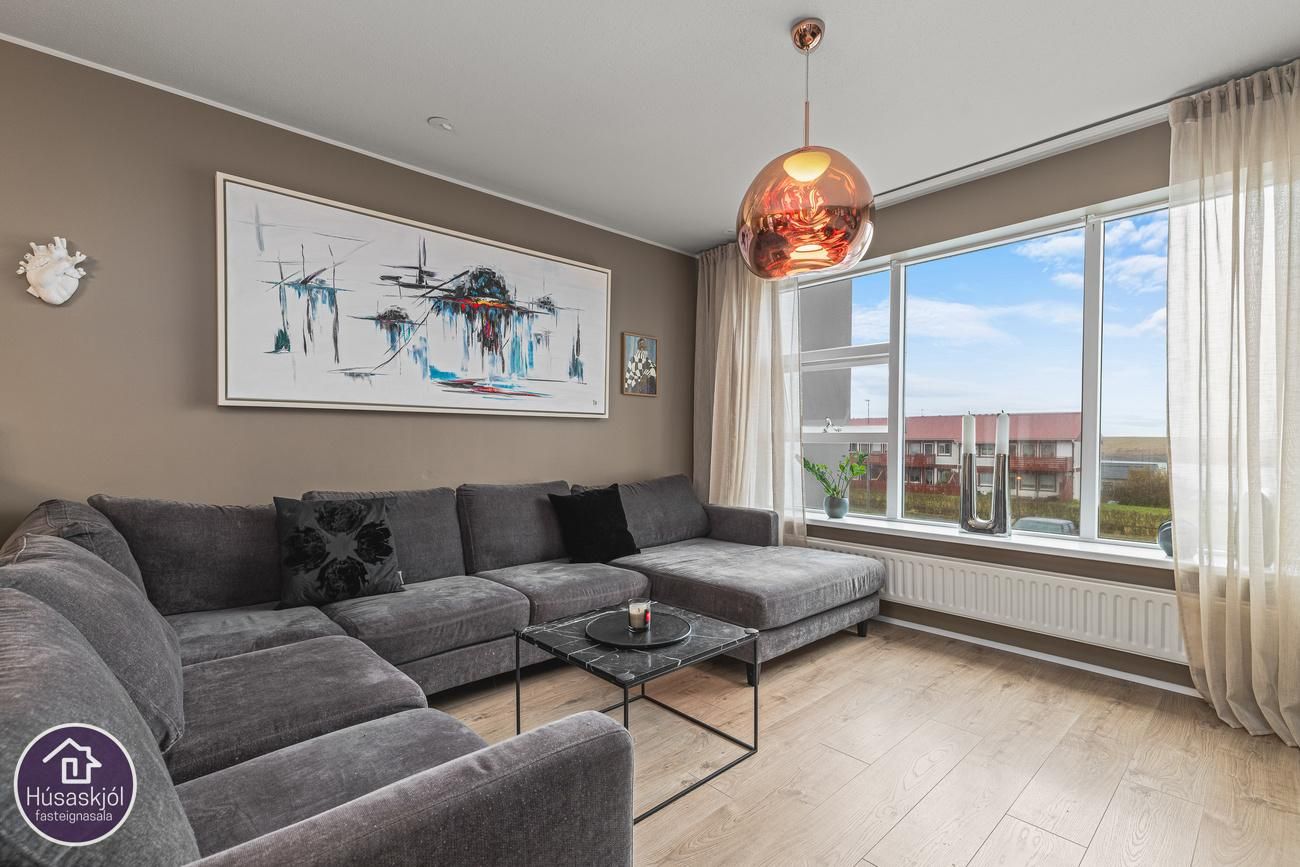 Hulduborgir 3, 112 Reykjavík