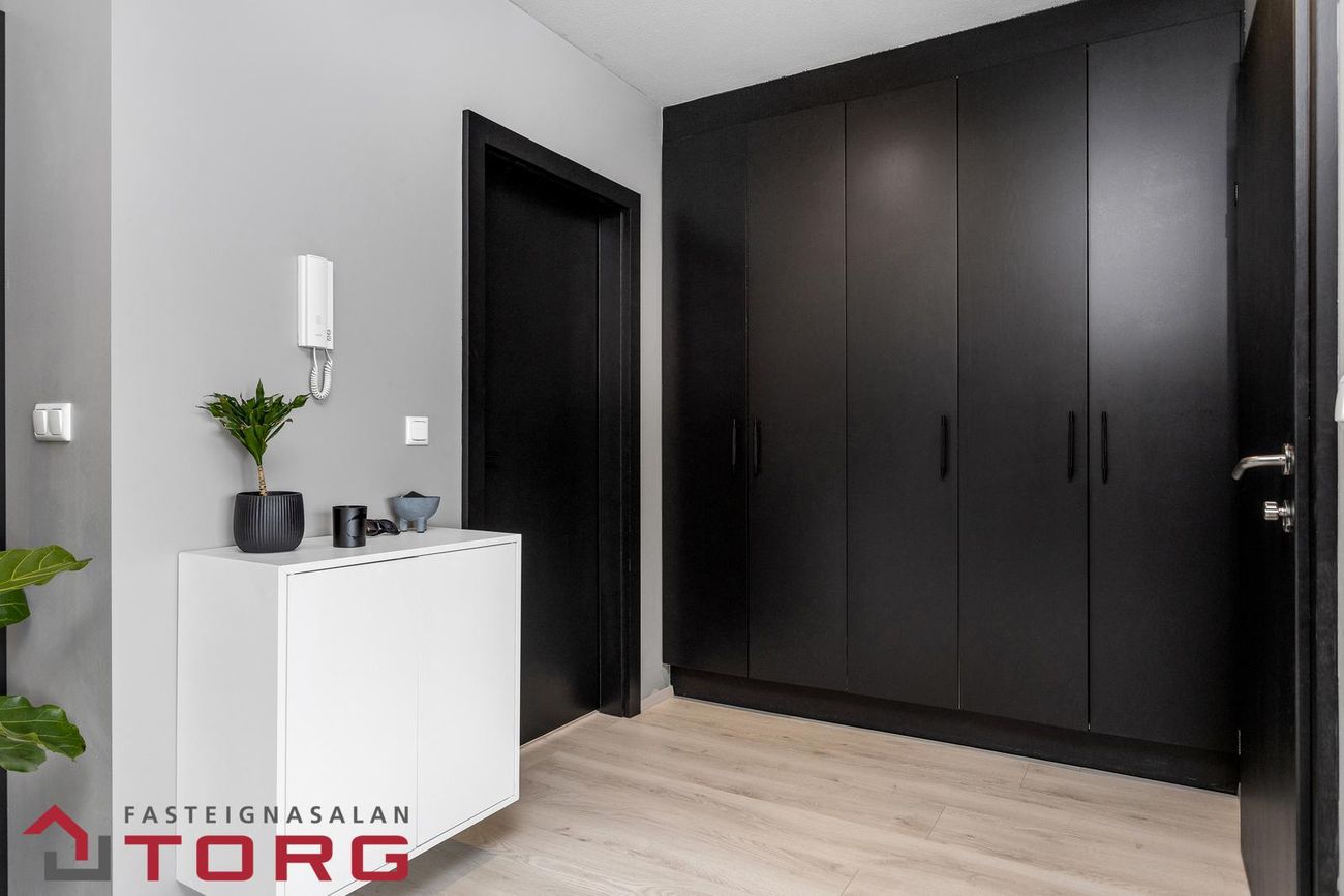 Marteinslaug 1, 113 Reykjavík