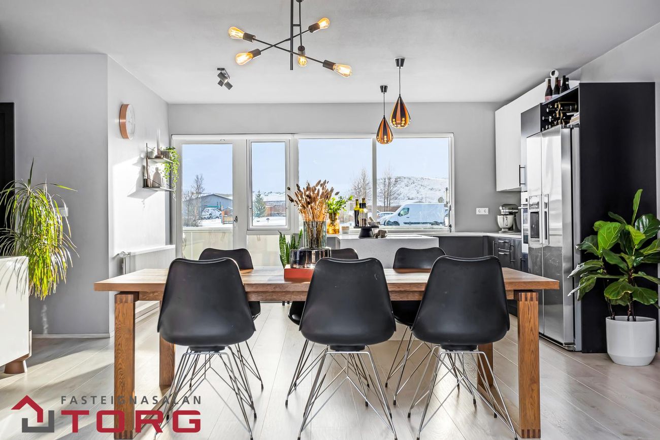 Marteinslaug 1, 113 Reykjavík