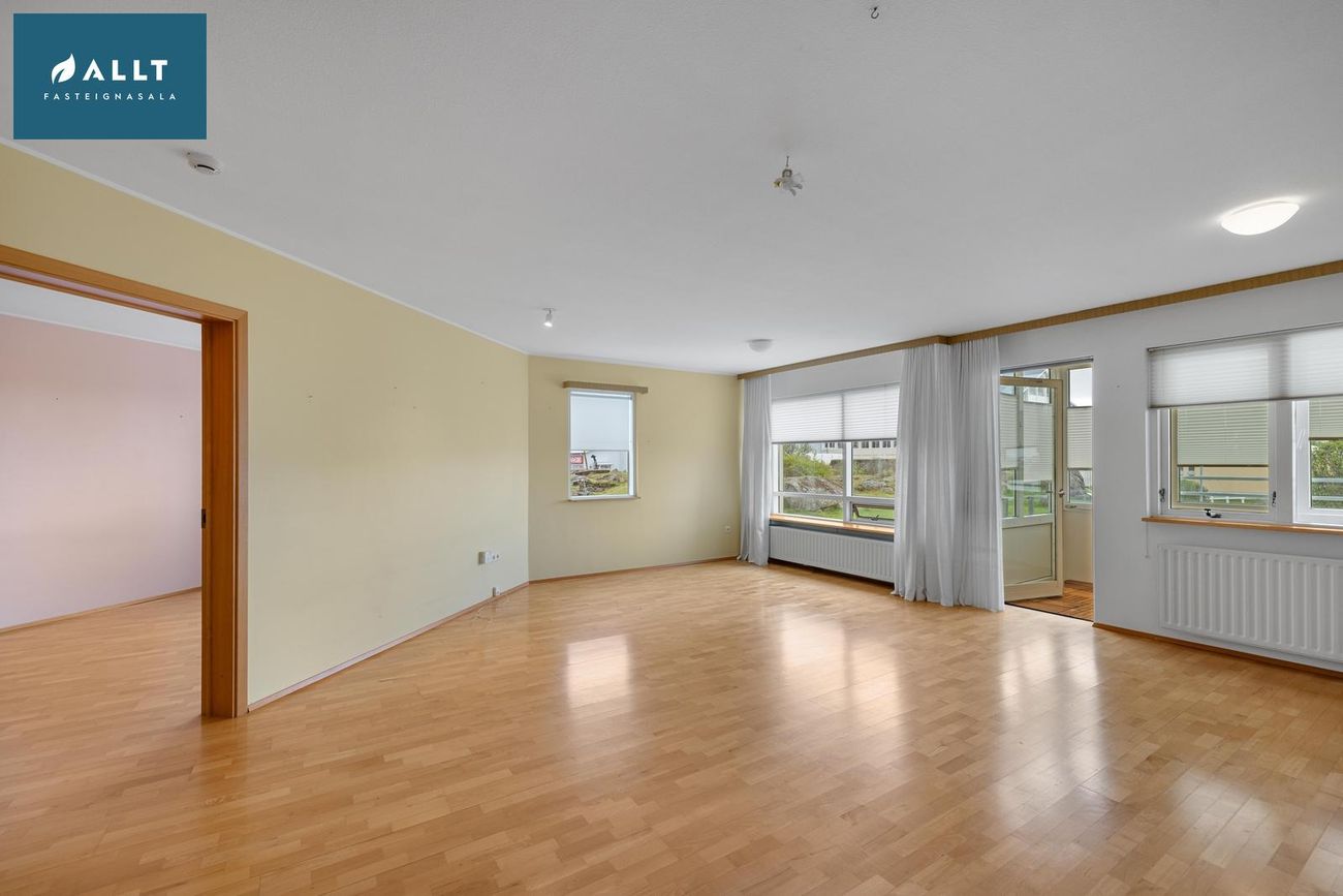 Kleppsvegur 62, 104 Reykjavík
