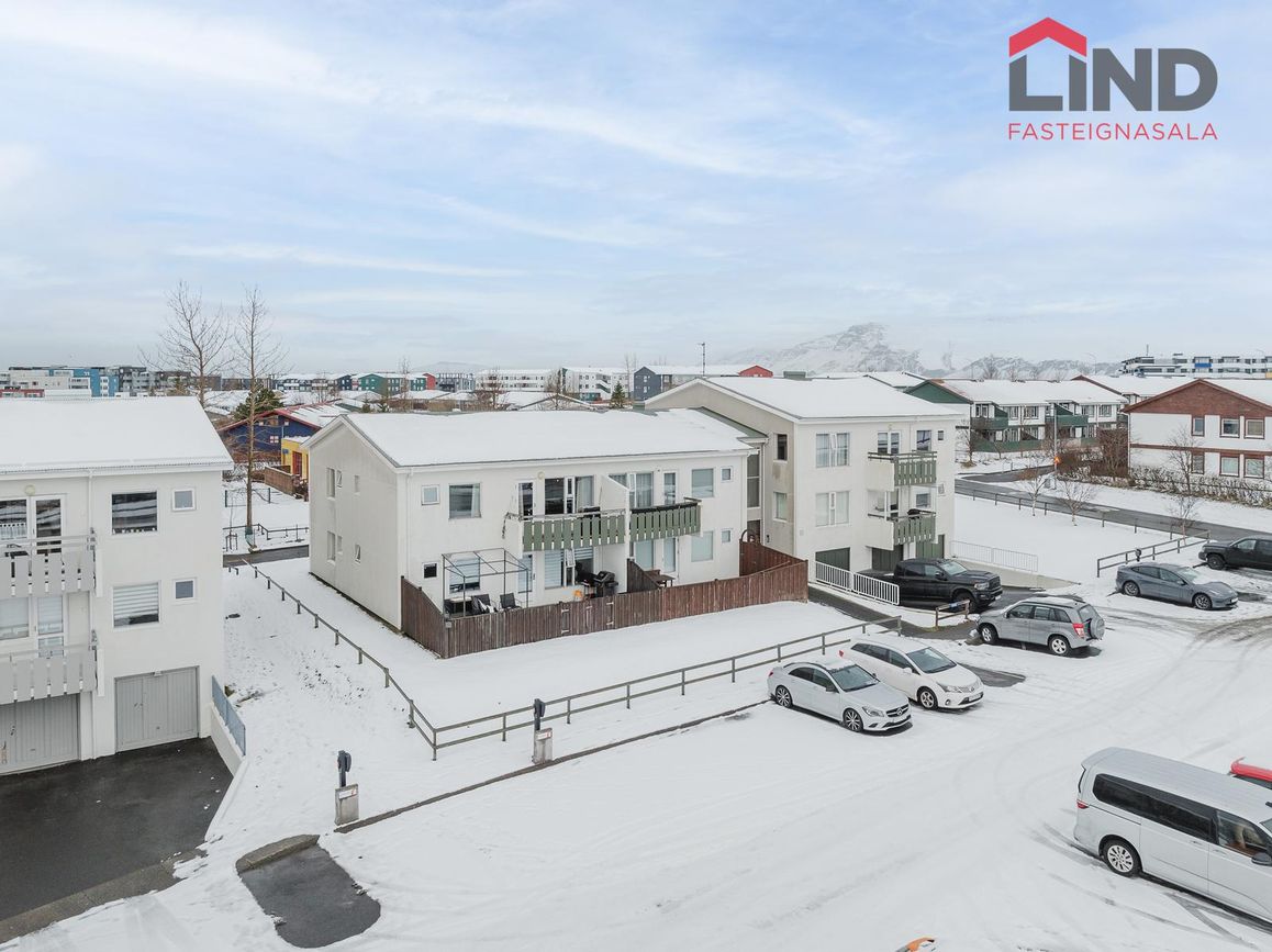 Laufrimi 1, 112 Reykjavík