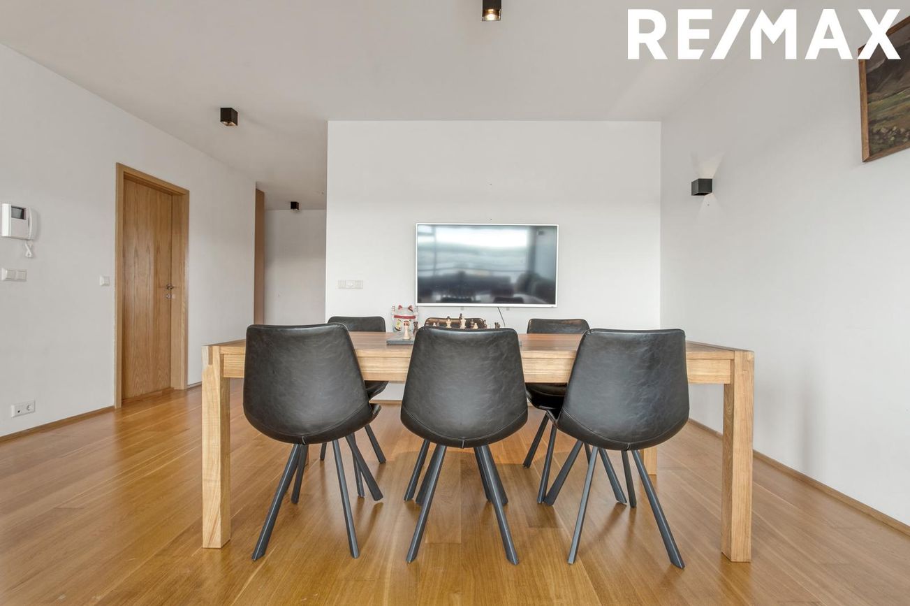 Helluvað 13, 110 Reykjavík