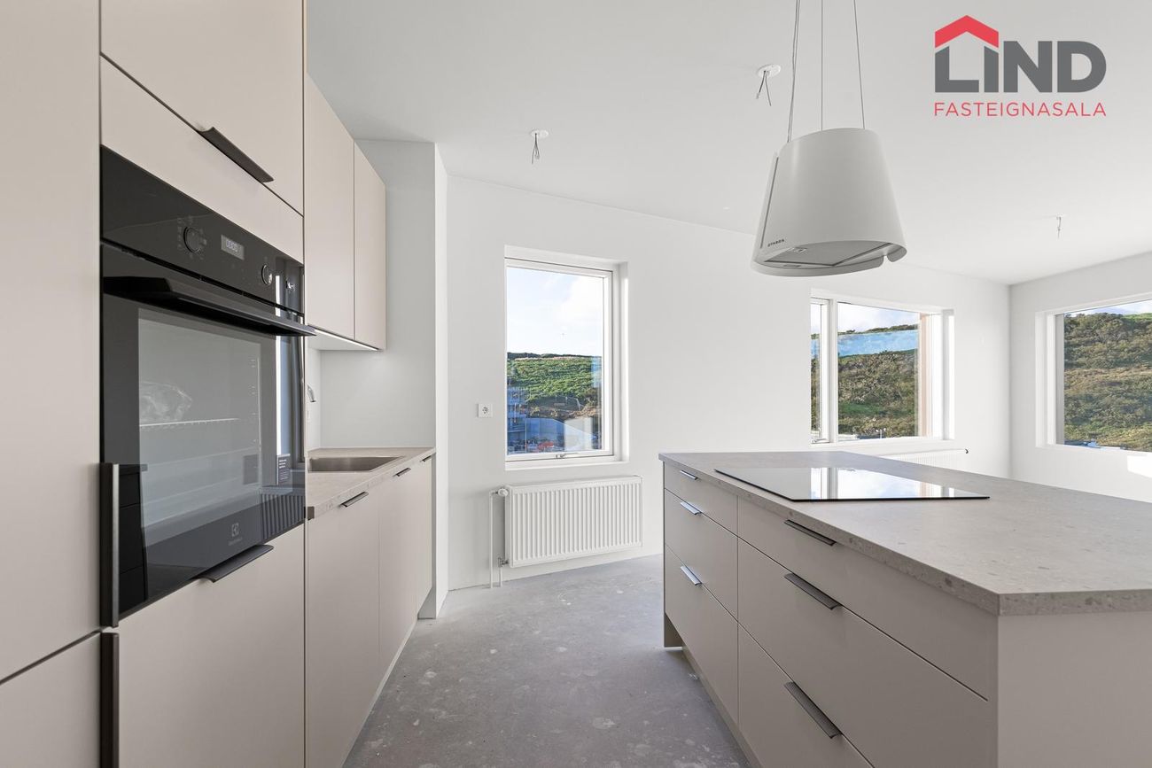 Baughamar 25 - 0201, 221 Hafnarfjörður