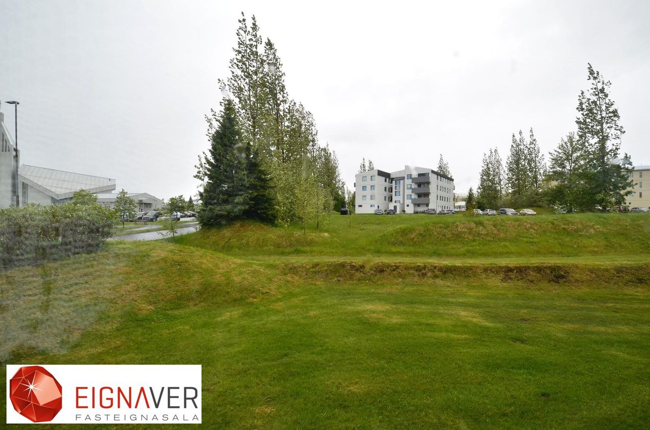 Melasíða 1, 603 Akureyri