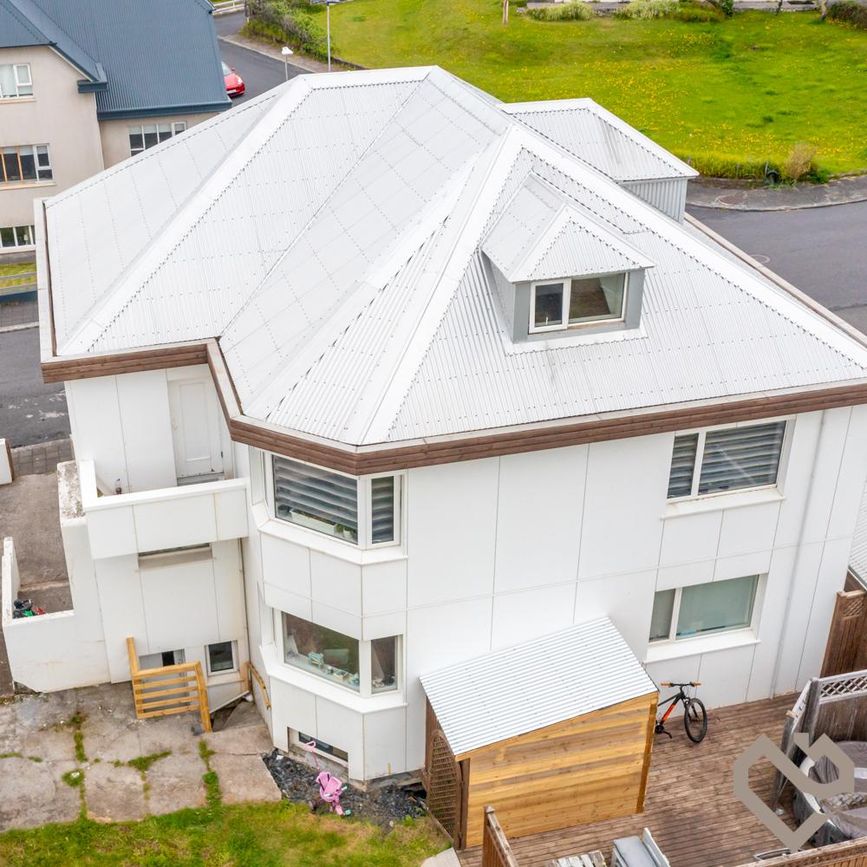Sólhlíð 8, 900 Vestmannaeyjabær