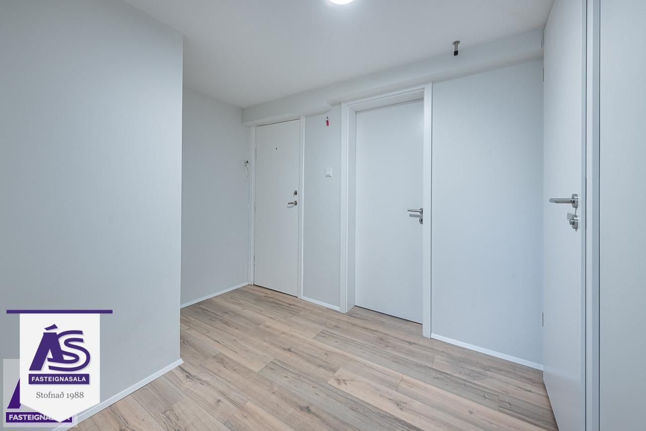 Snorrabraut 34 - 0001, 105 Reykjavík