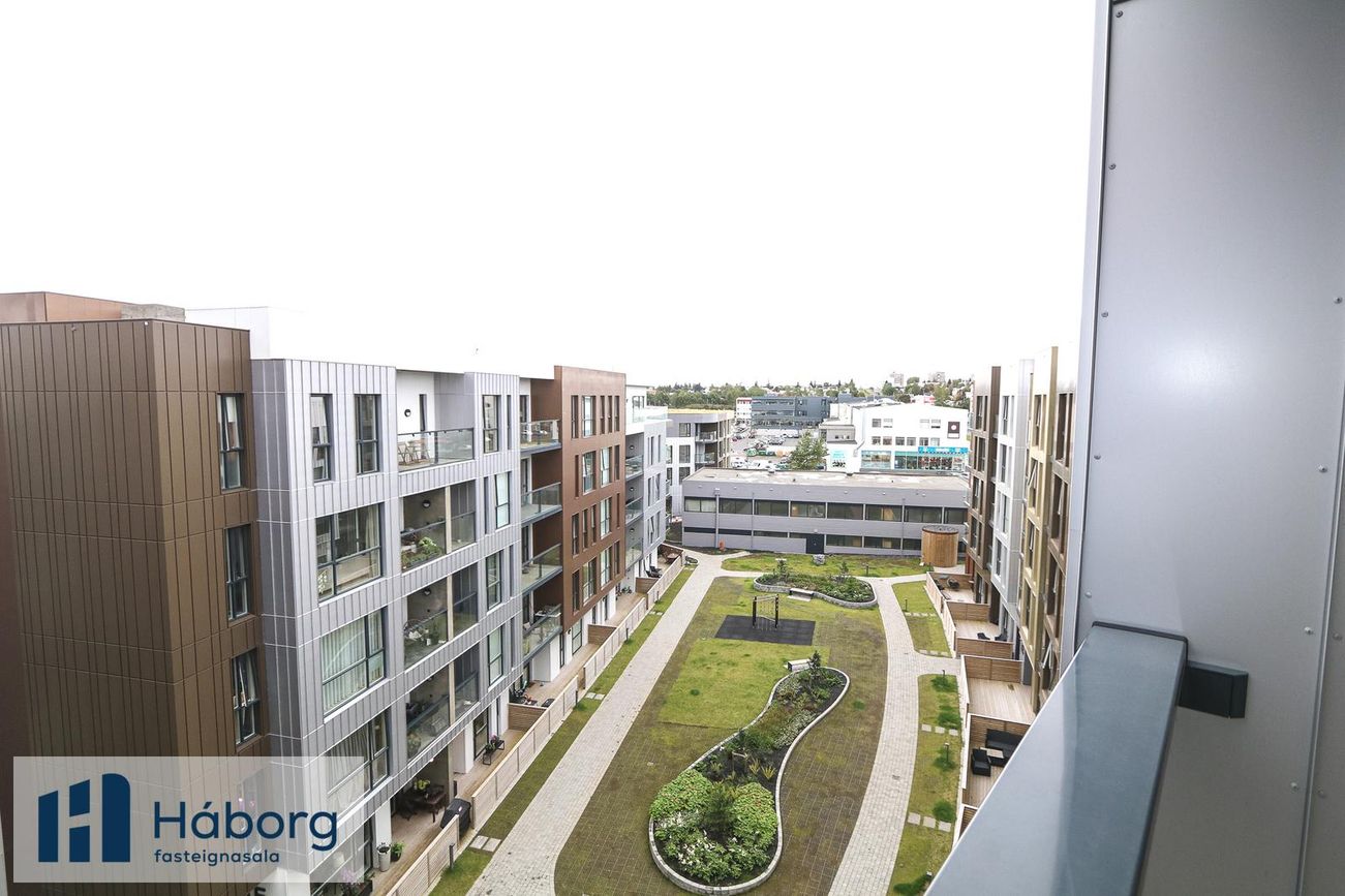 Grensásvegur 1A - 0511, 108 Reykjavík