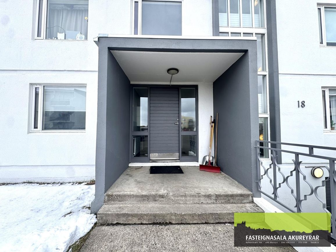 Smárahlíð 18, 603 Akureyri