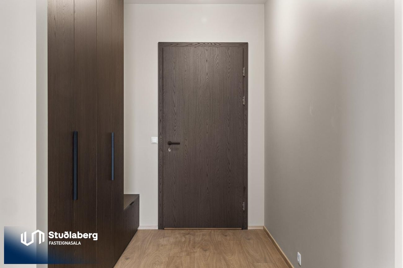 Pósthússtræti 9 - 0501, 230 Reykjanesbær