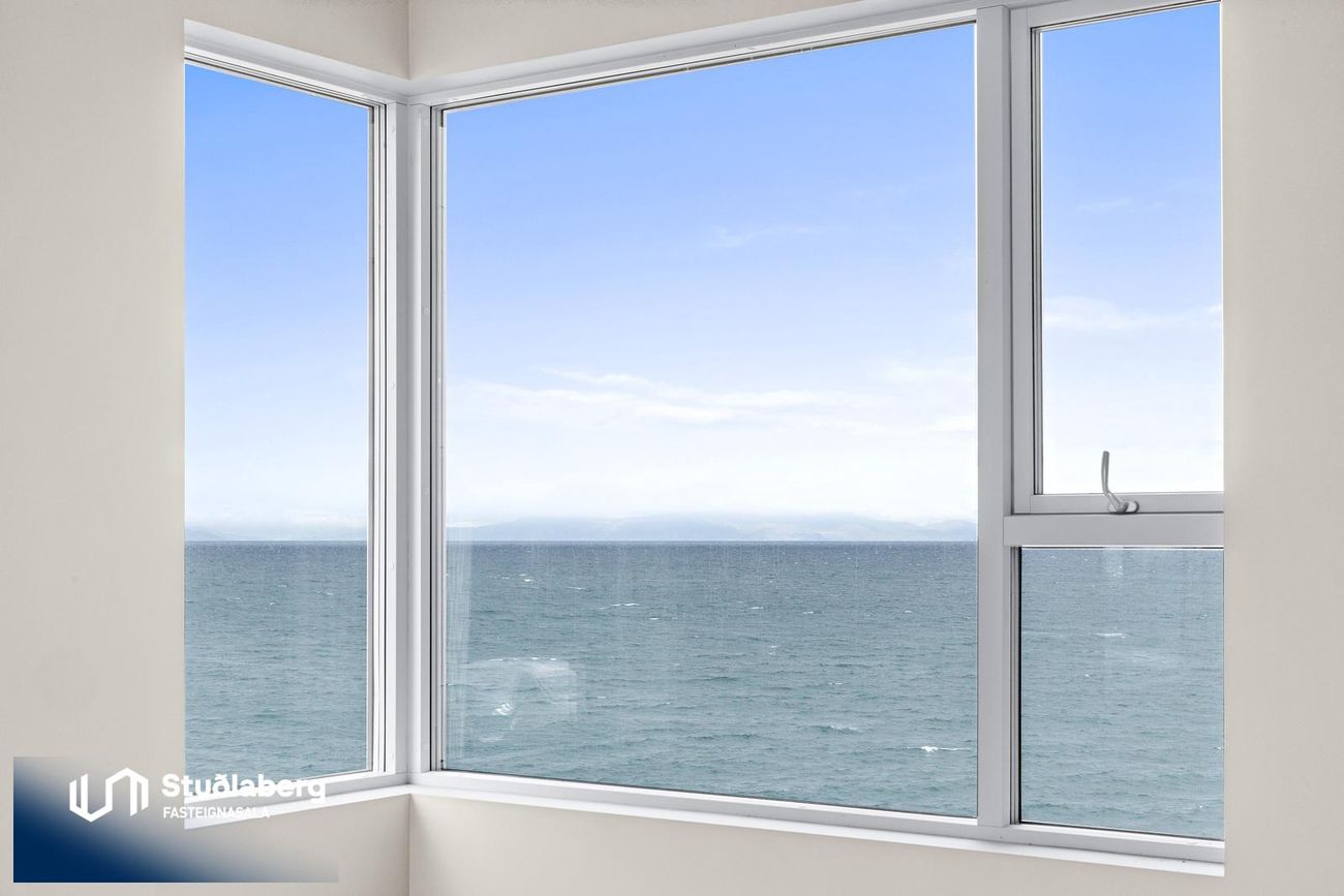 Pósthússtræti 9 - 0501, 230 Reykjanesbær