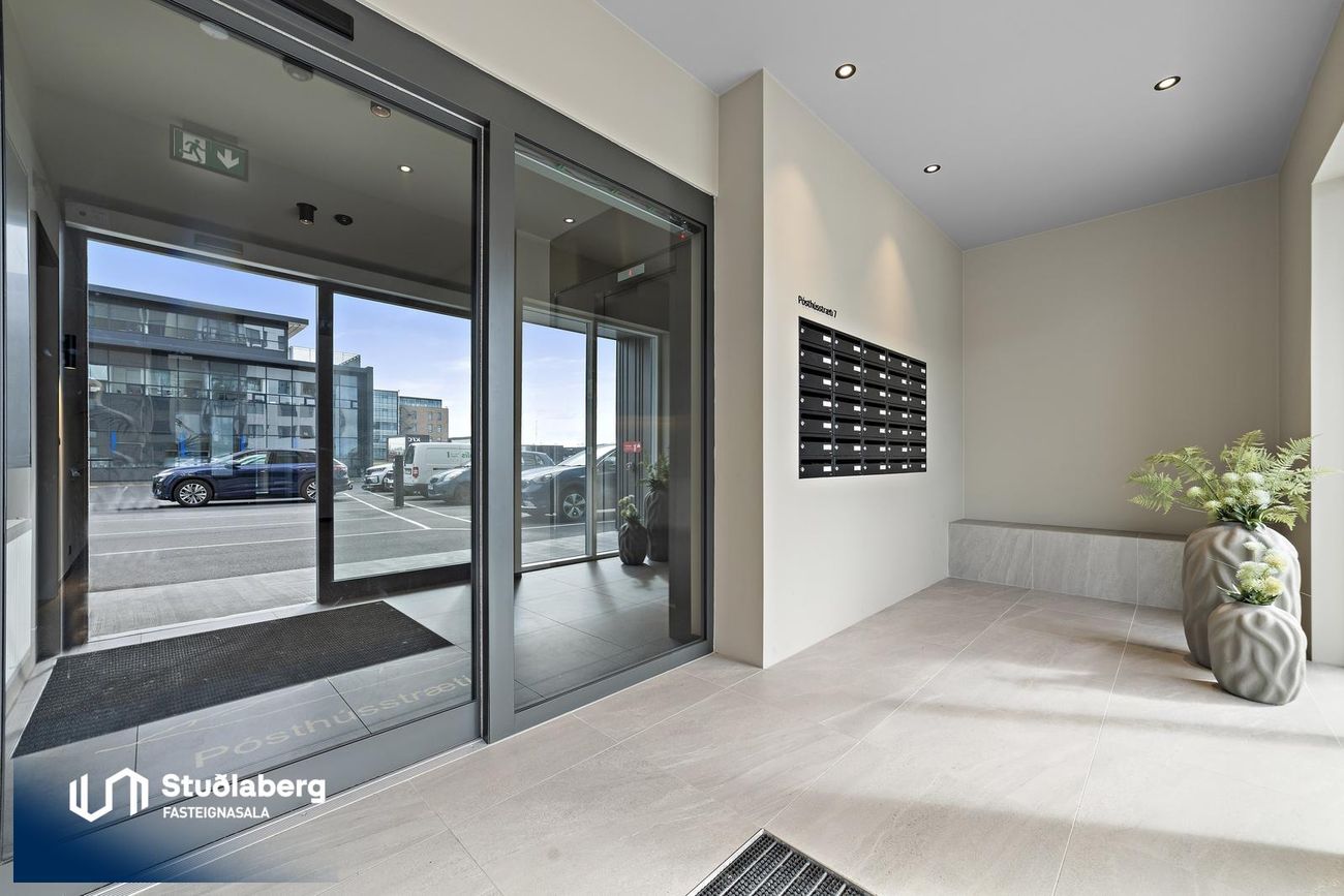 Pósthússtræti 9 - 0501, 230 Reykjanesbær