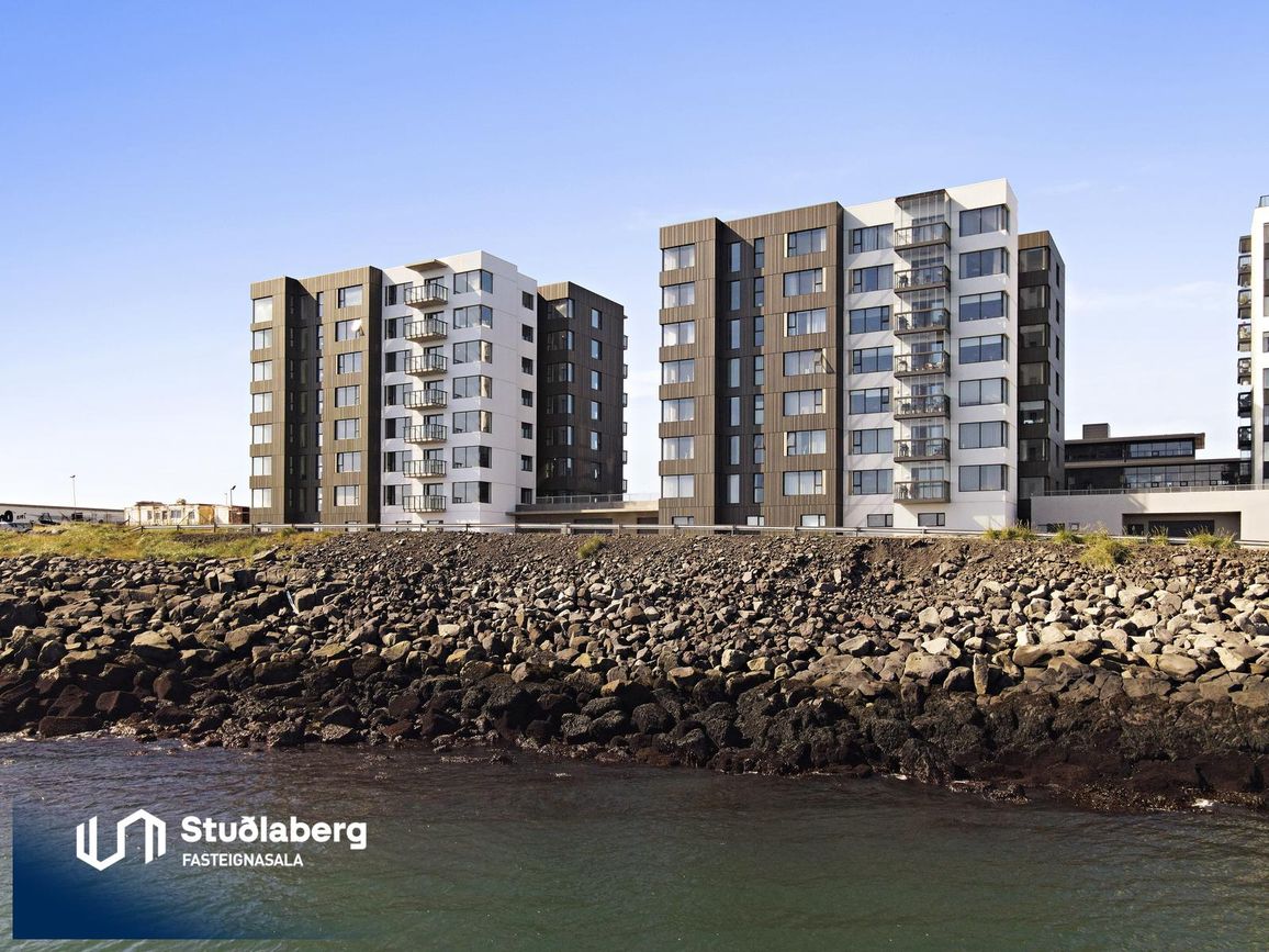 Pósthússtræti 9 - 0501, 230 Reykjanesbær