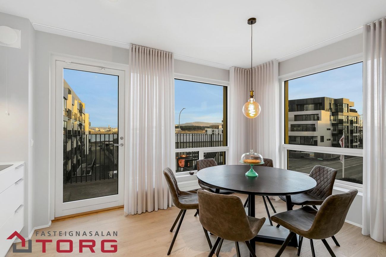 Hafnarbraut 12B, 200 Kópavogur