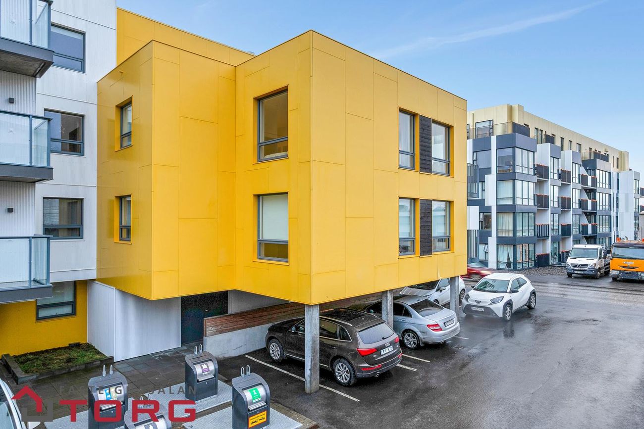 Hafnarbraut 12B, 200 Kópavogur