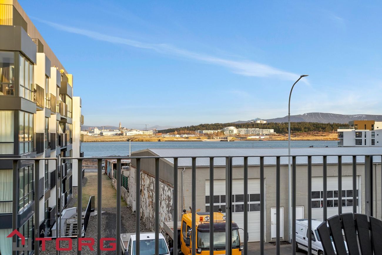 Hafnarbraut 12B, 200 Kópavogur