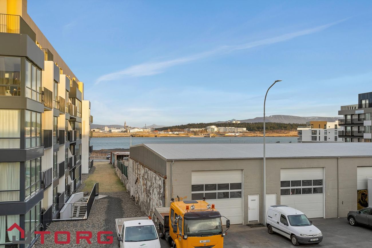 Hafnarbraut 12B, 200 Kópavogur