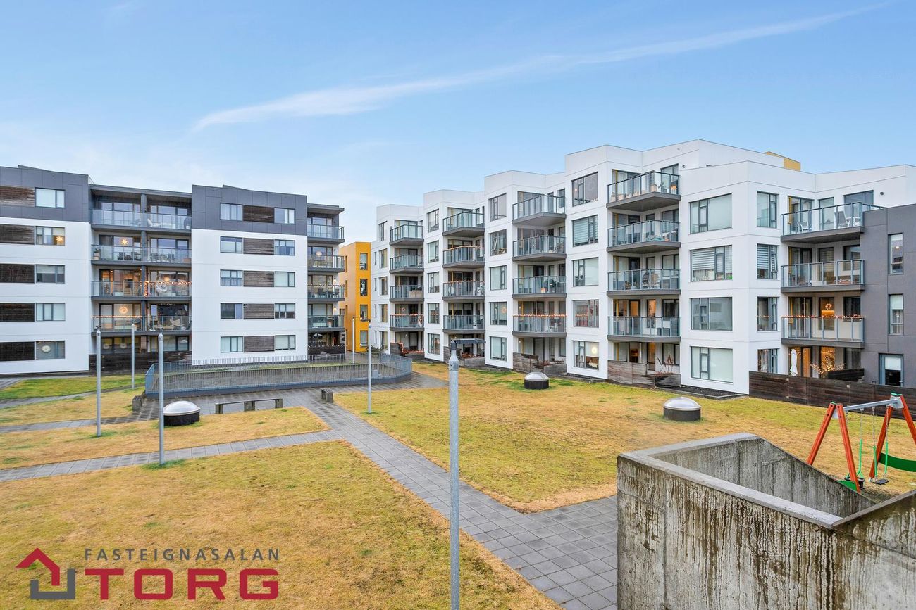 Hafnarbraut 12B, 200 Kópavogur