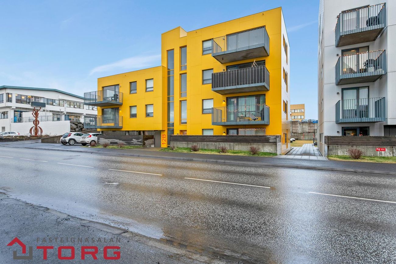 Hafnarbraut 12B, 200 Kópavogur