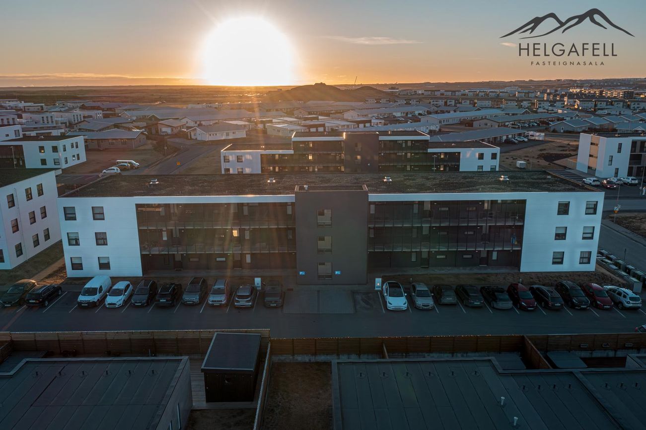 Dalsbraut 3, 260 Reykjanesbær