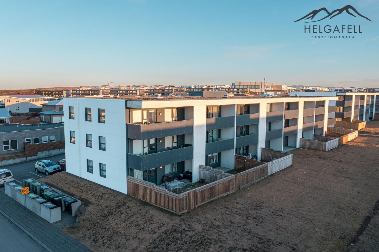 Dalsbraut 3, 260 Reykjanesbær