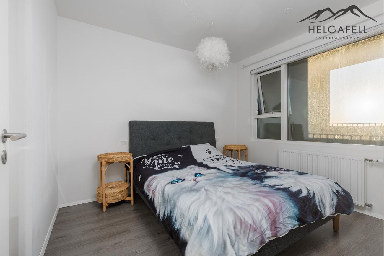 Dalsbraut 3, 260 Reykjanesbær