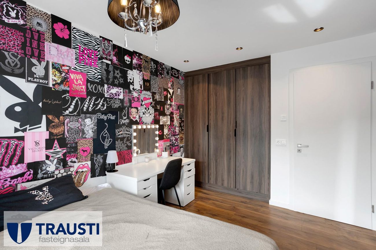 Grensásvegur 1B, 108 Reykjavík