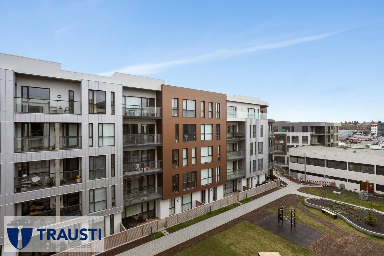 Grensásvegur 1B, 108 Reykjavík