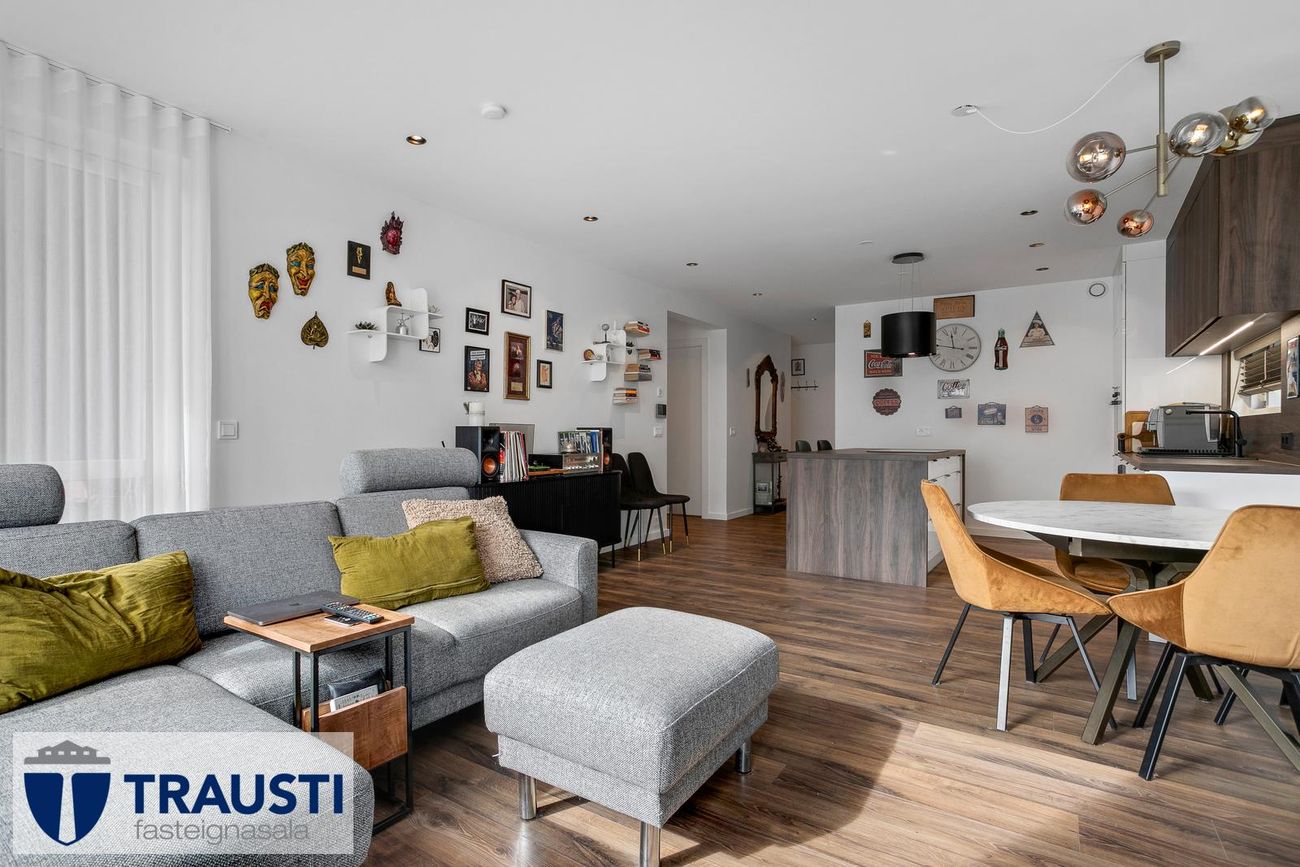 Grensásvegur 1B, 108 Reykjavík