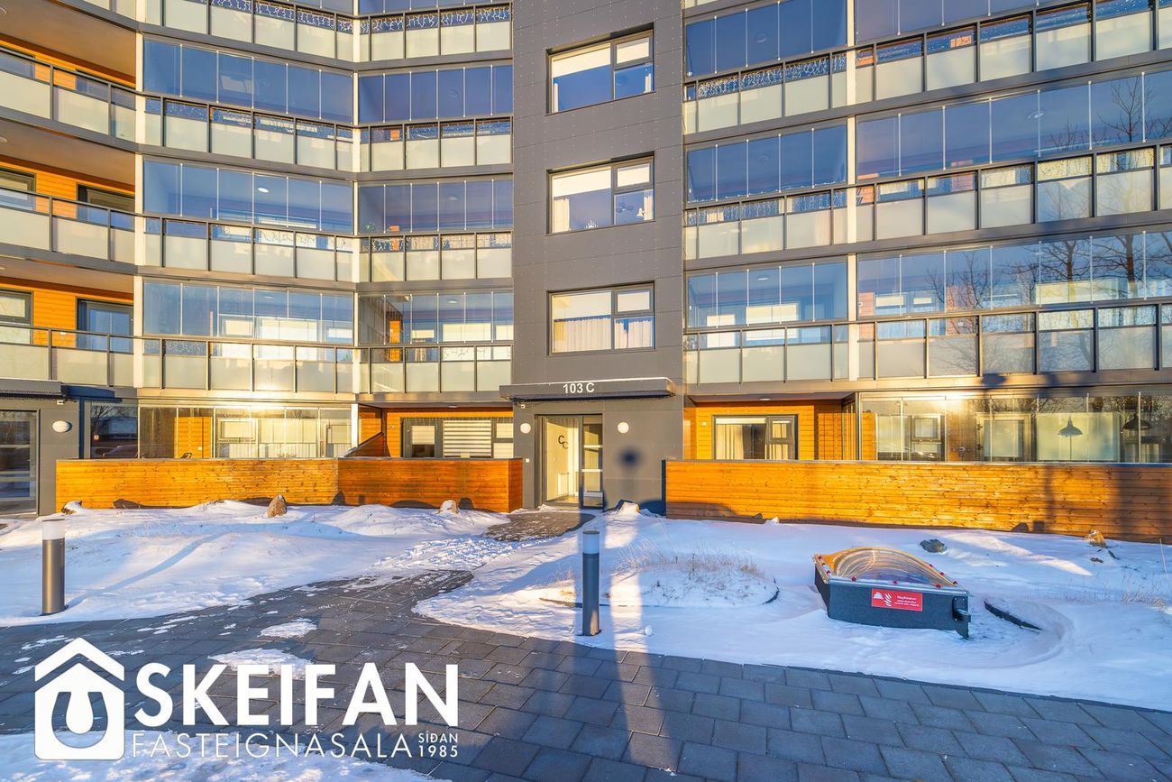 Hraunbær 103, 110 Reykjavík