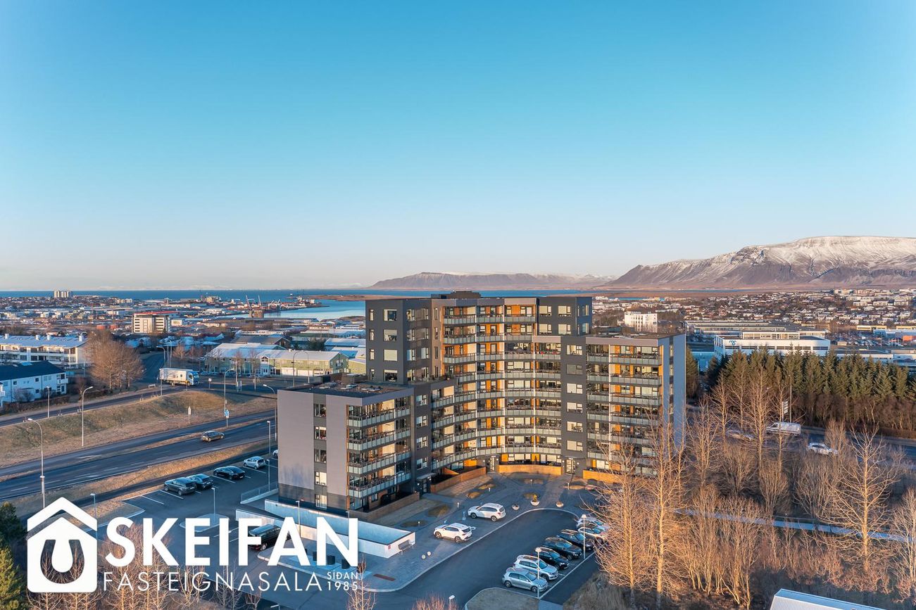 Hraunbær 103, 110 Reykjavík