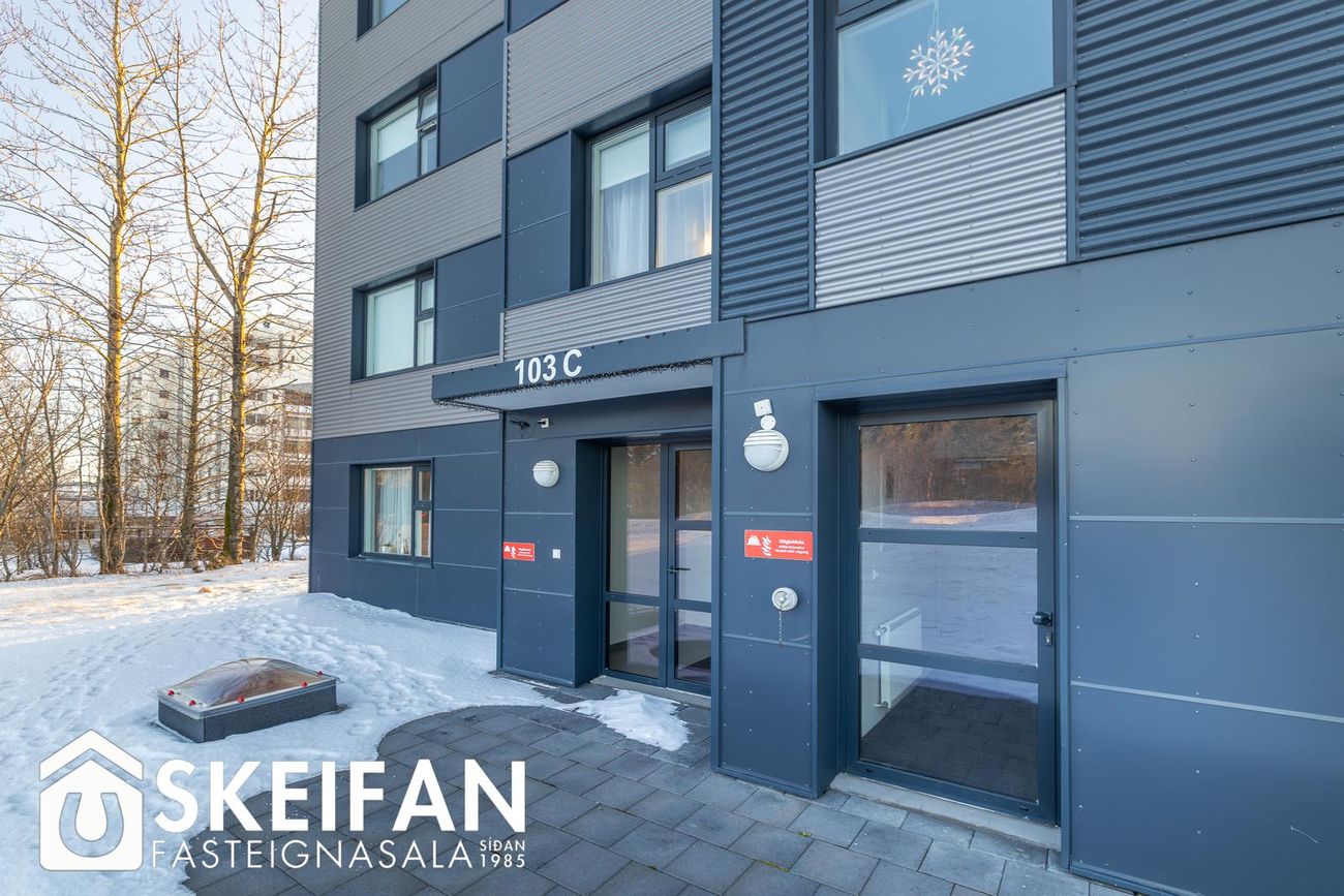 Hraunbær 103, 110 Reykjavík