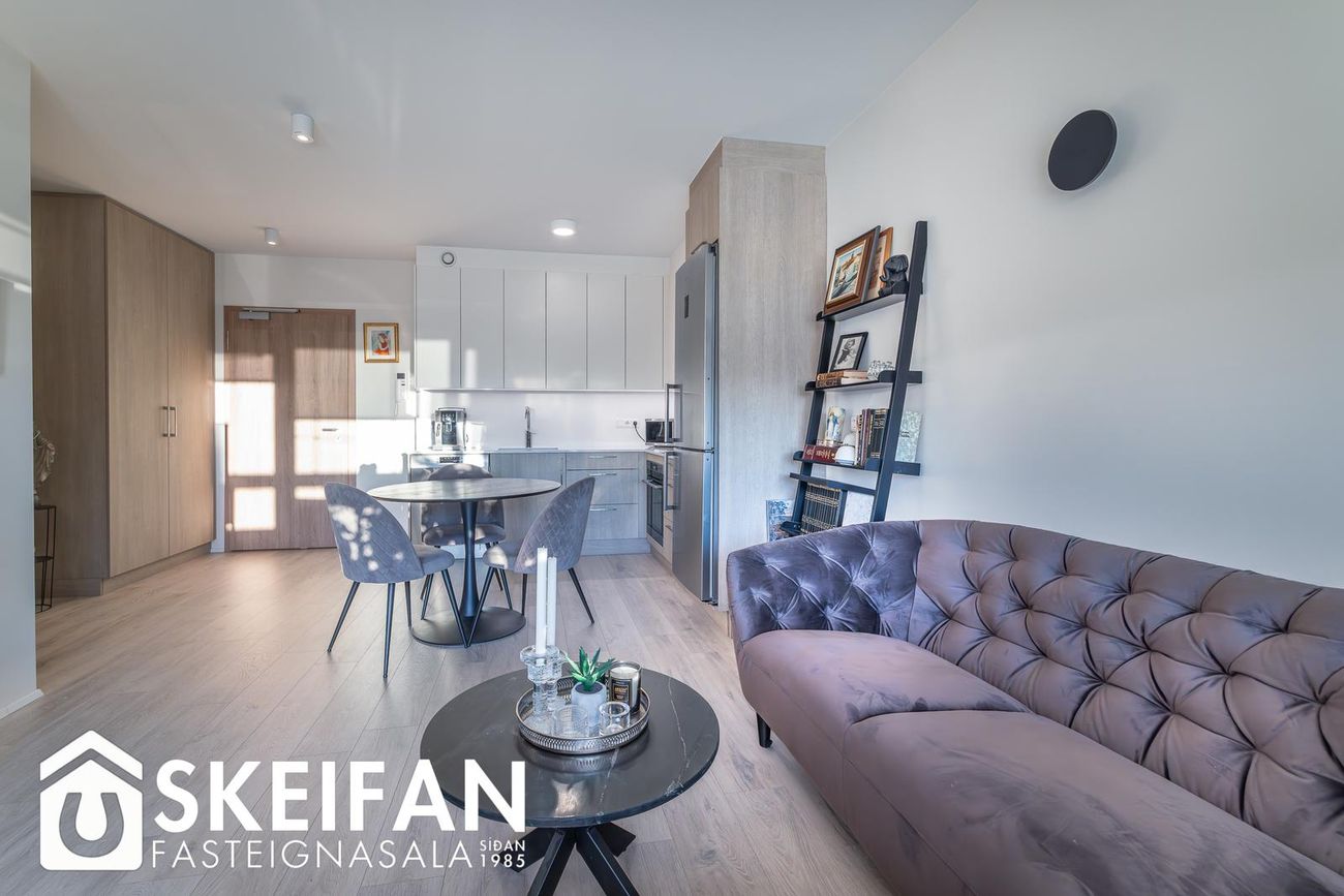 Hraunbær 103, 110 Reykjavík