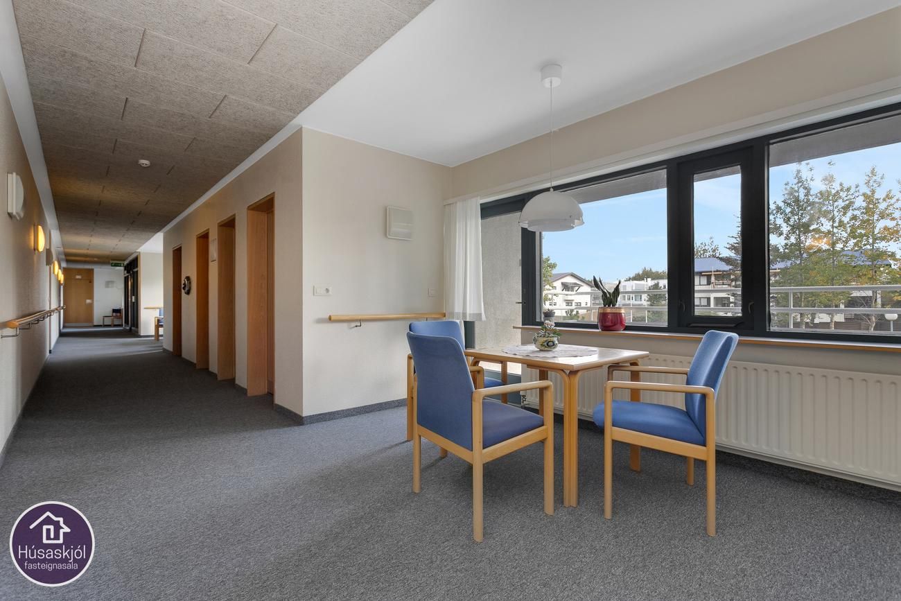 Hvassaleiti 58, 103 Reykjavík
