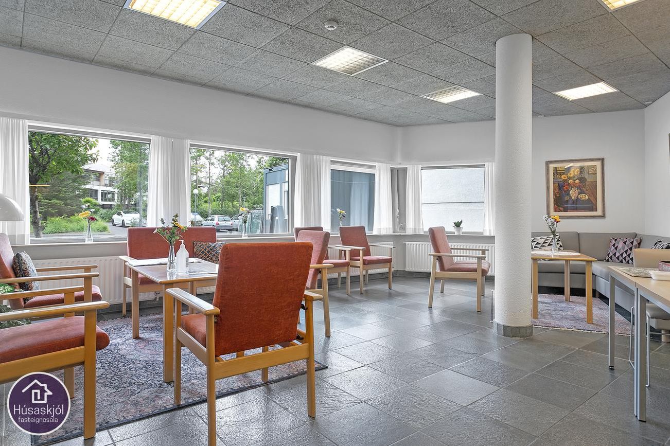 Hvassaleiti 58, 103 Reykjavík