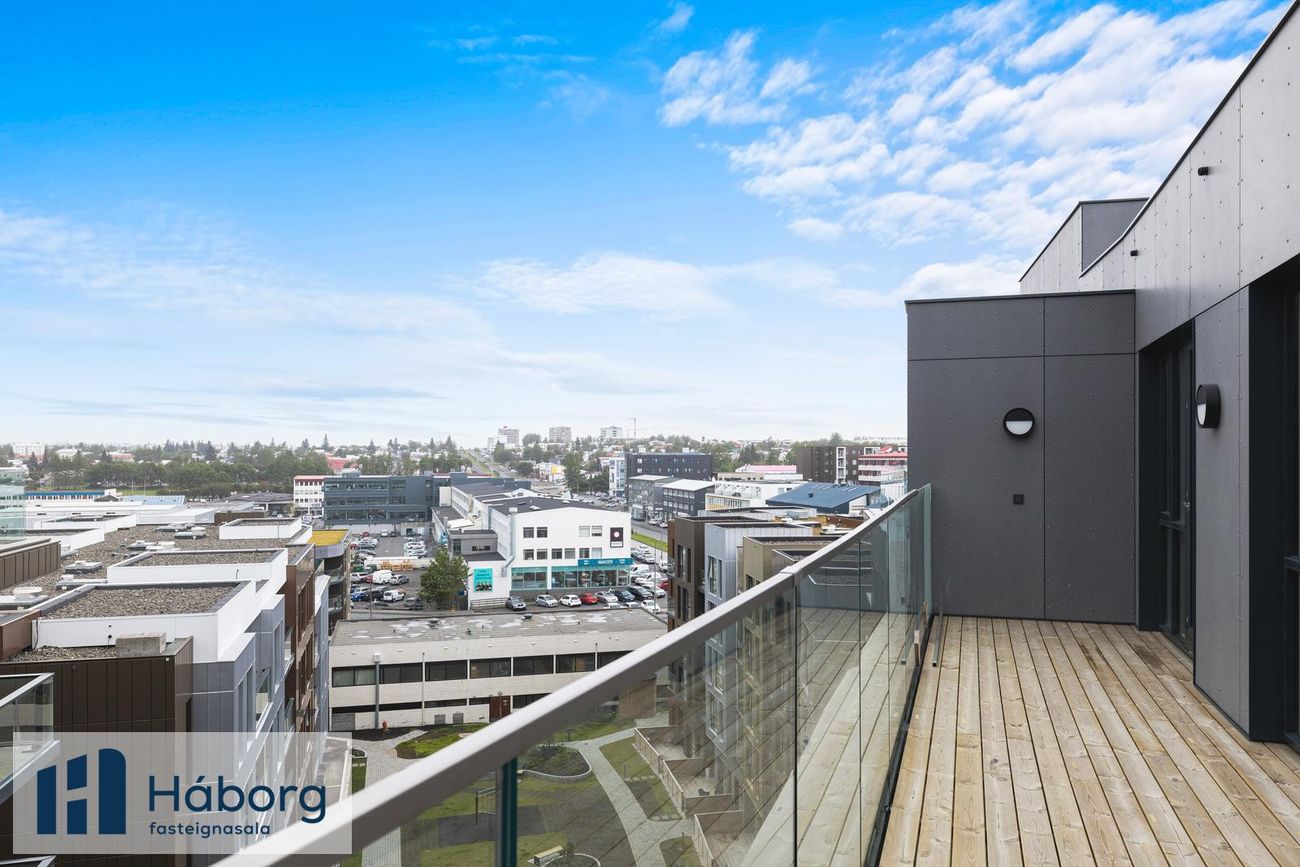 Grensásvegur 1C, 108 Reykjavík