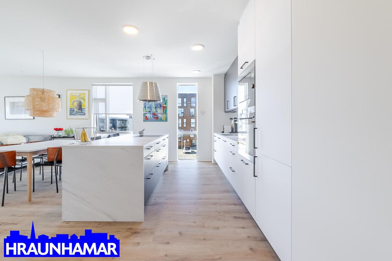 Nónhamar 2A, 221 Hafnarfjörður