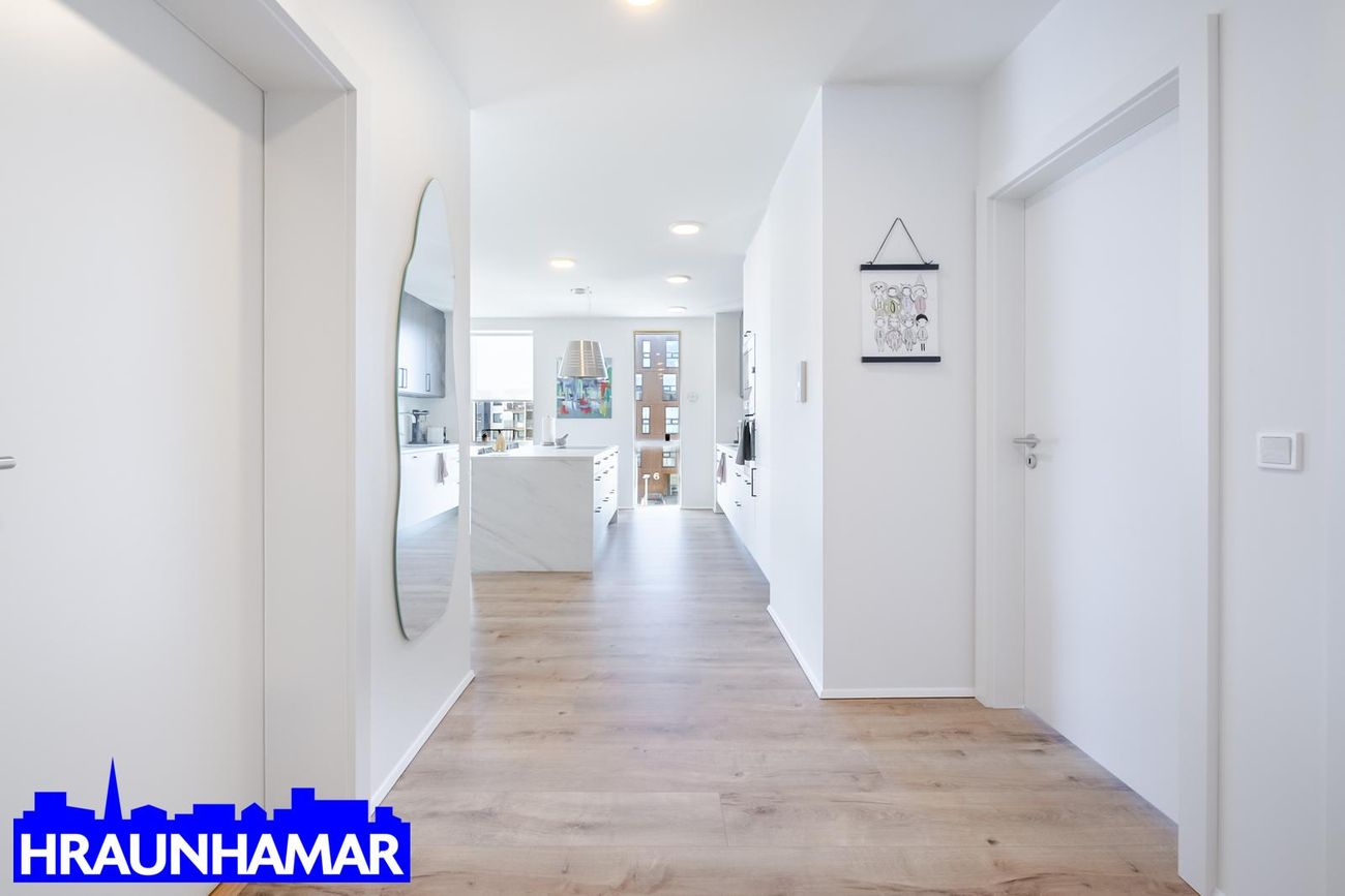 Nónhamar 2A, 221 Hafnarfjörður