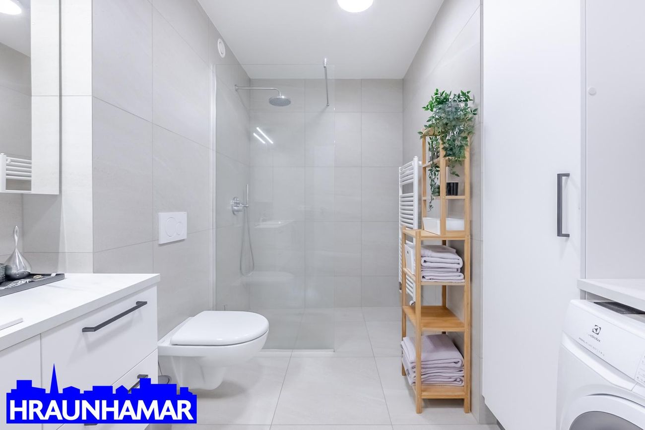 Nónhamar 2A, 221 Hafnarfjörður
