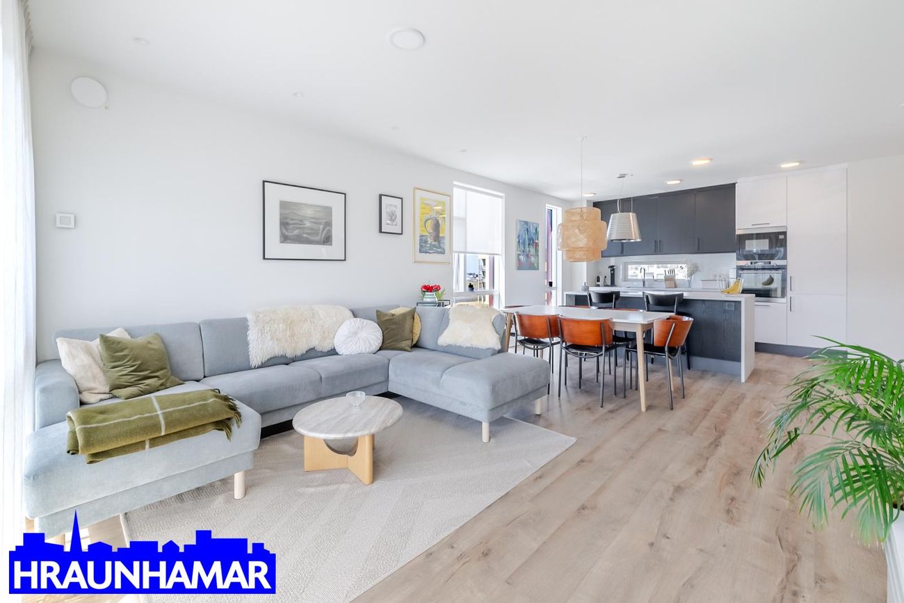 Nónhamar 2A, 221 Hafnarfjörður