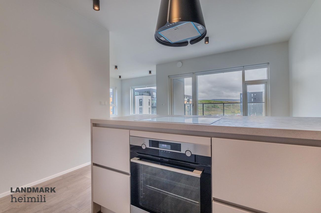 Áshamar 6, 221 Hafnarfjörður
