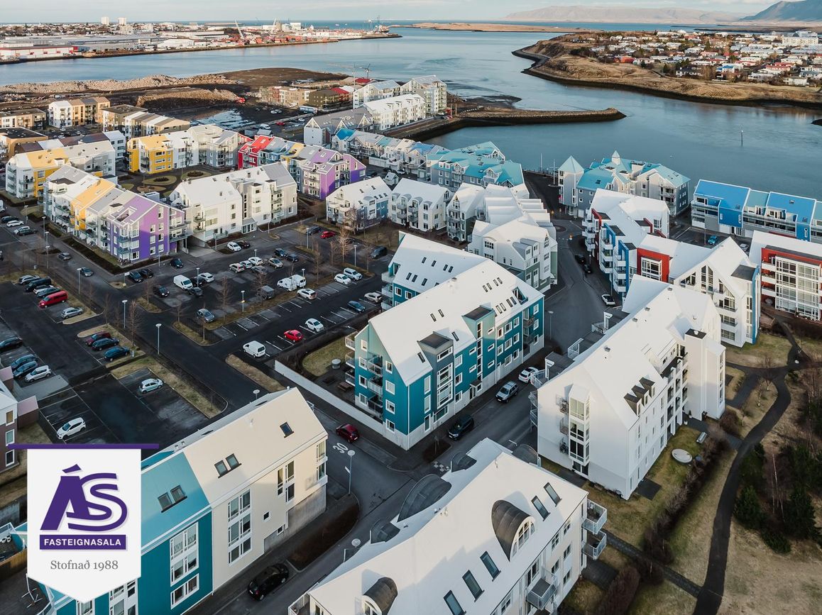 Naustabryggja 13 - 0105, 110 Reykjavík